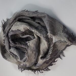 Aritzia Wilfred Wool Triangle Fringe Scarf